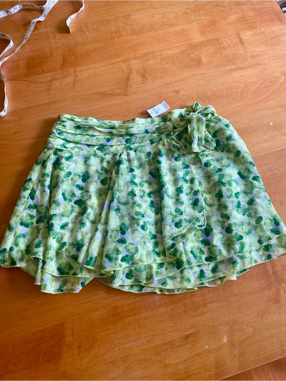 NWT aerie Green Floral Mini Skirt